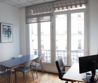 Bureau privé 12 m² 3 postes Coworking Rue d'Aboukir Paris 75002 - photo 1